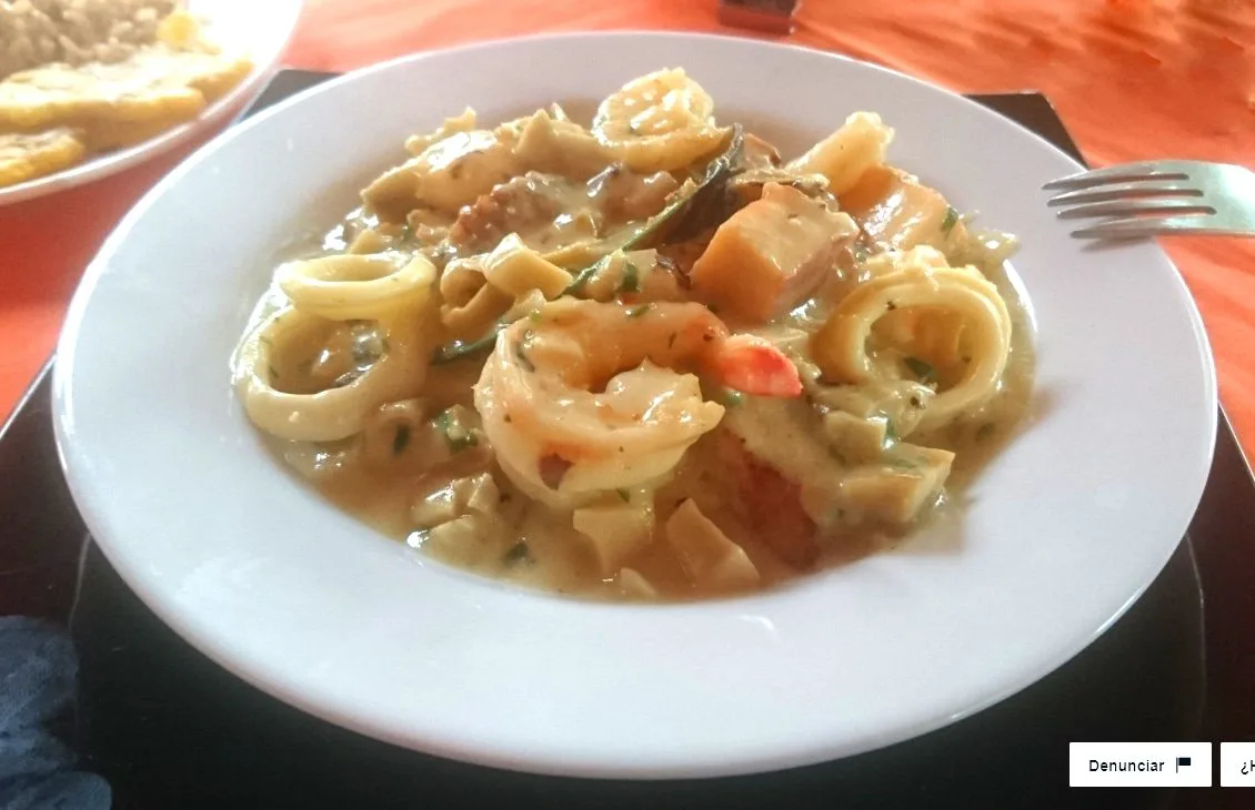 el-chef-del-mar-plato-de-comida-procesada
