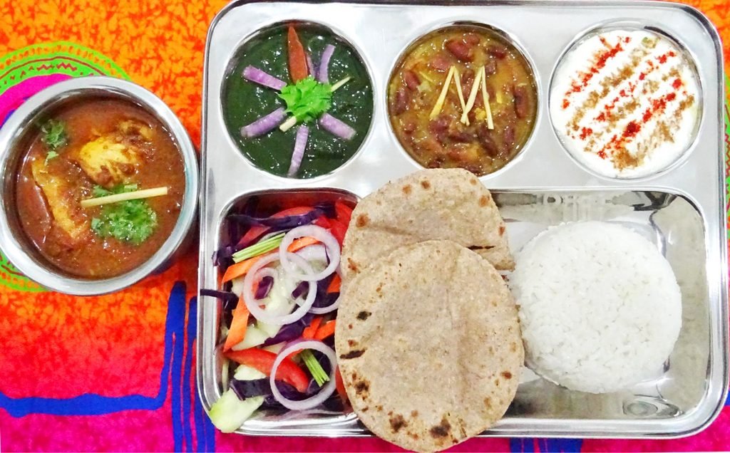 maharaja-india-restaurante-santa-marta-comida-thali-procesada